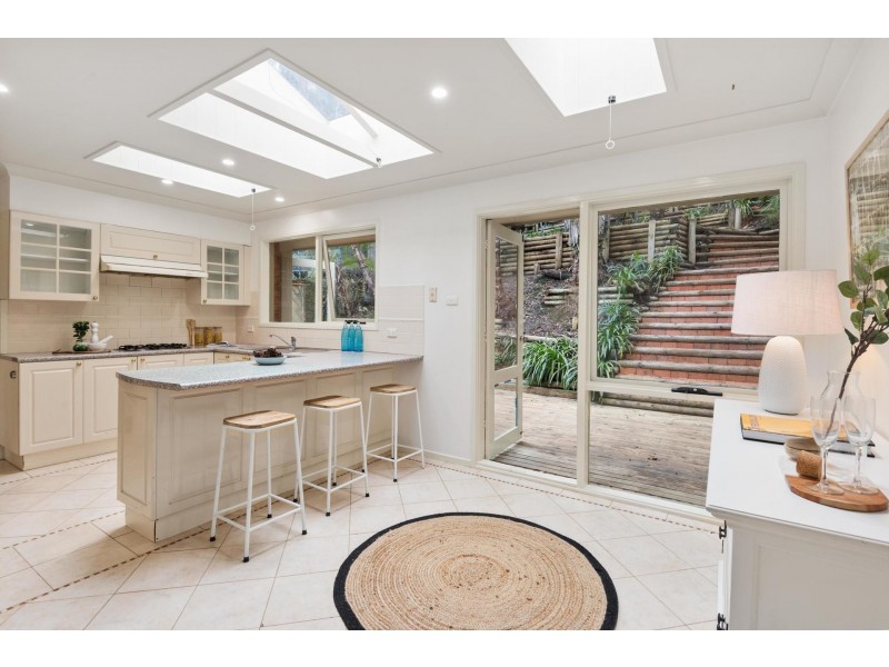 67 Dolphin Crescent, Avalon Beach NSW 2107