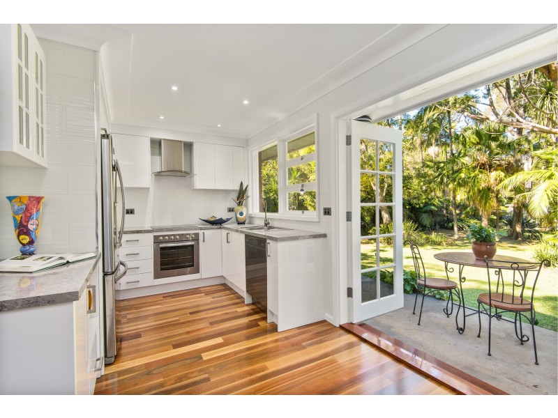 33 Careel Head Road, Avalon Beach NSW 2107