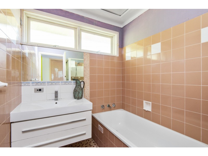 33 Careel Head Road, Avalon Beach NSW 2107