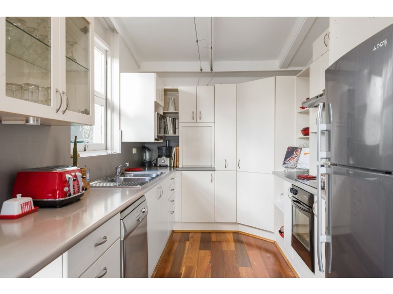 6 Joanne Place, Bilgola Plateau NSW 2107