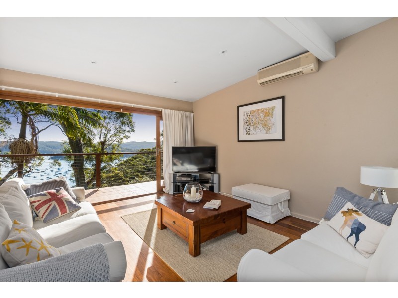 6 Joanne Place, Bilgola Plateau NSW 2107