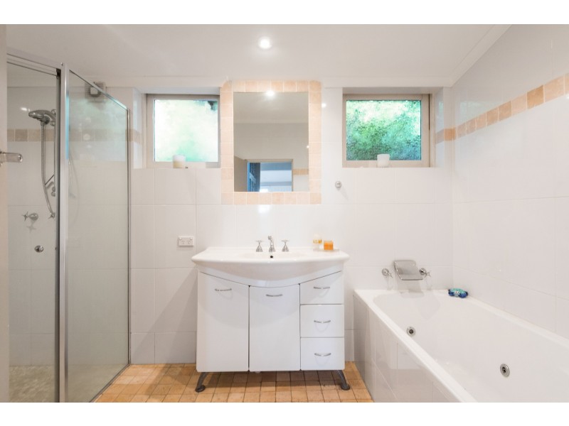 6 Joanne Place, Bilgola Plateau NSW 2107