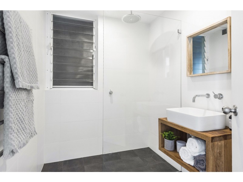 82 Whale Beach Road, Avalon Beach NSW 2107