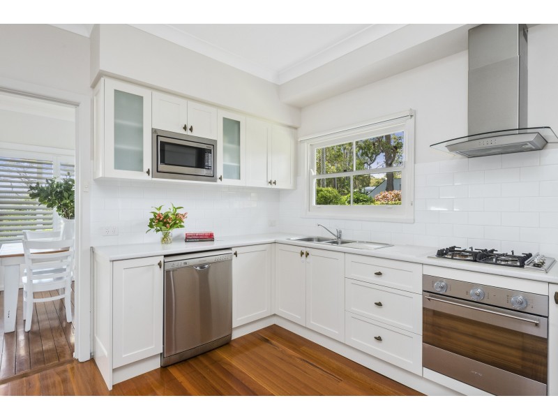 211 Hudson Parade, Avalon Beach NSW 2107