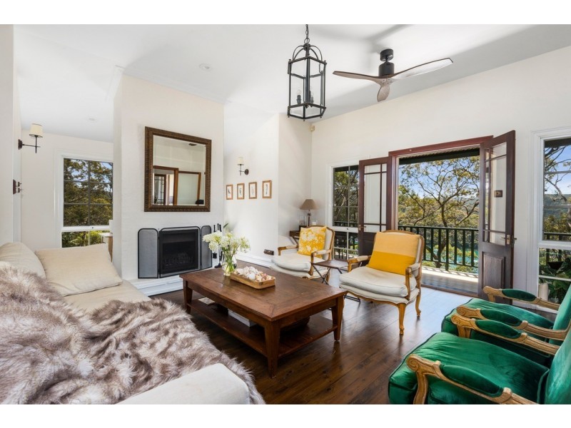 24 Quarter Sessions Road, Church Point NSW 2105