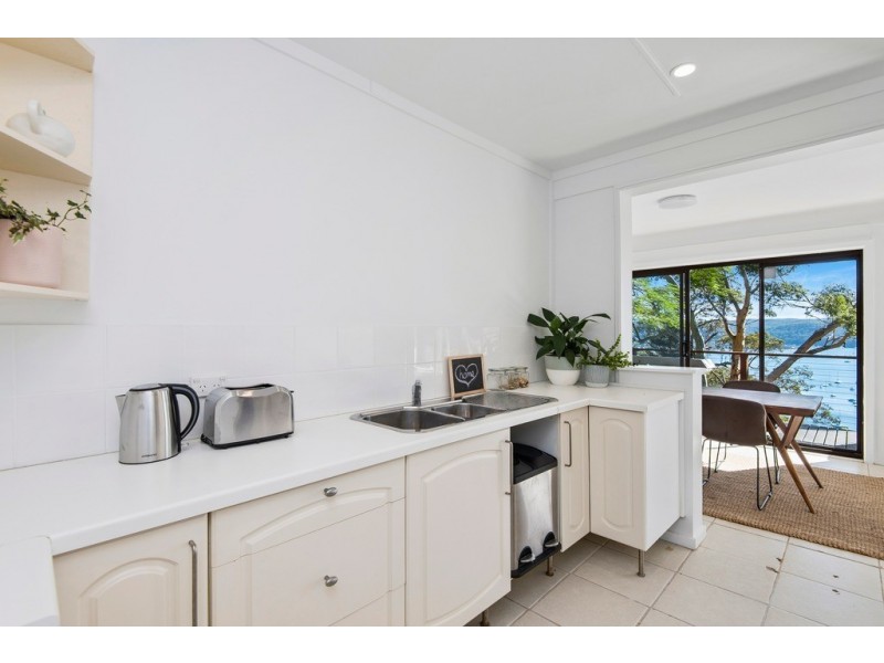Lower 6 Joanne Place, Bilgola Plateau NSW 2107