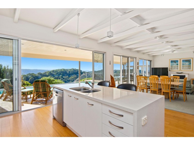 44 The Circle, Bilgola Plateau NSW 2107