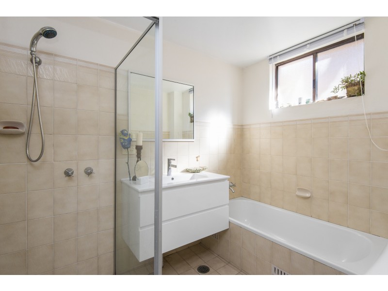 1/35 Seabeach Avenue, Mona Vale NSW 2103