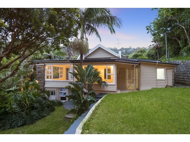 15 The Serpentine, Bilgola NSW 2107