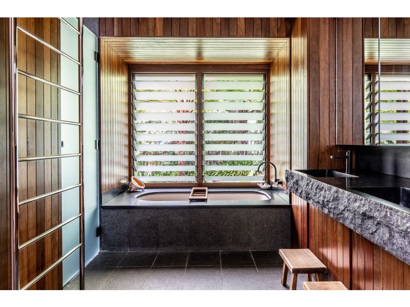 17 The Appian Way, Avalon Beach NSW 2107