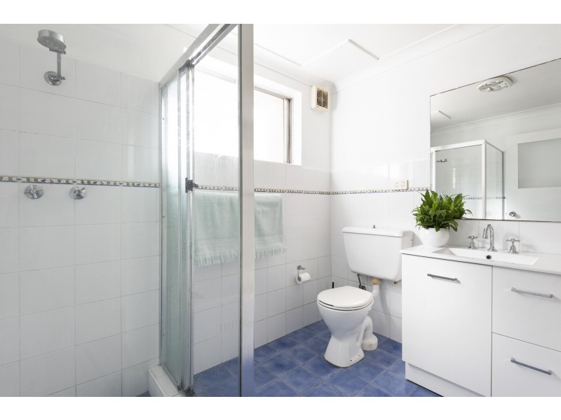 1/32 Seabeach Avenue, Mona Vale NSW 2103