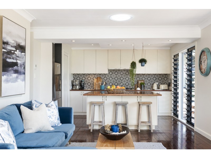 65 Dolphin Crescent, Avalon Beach NSW 2107