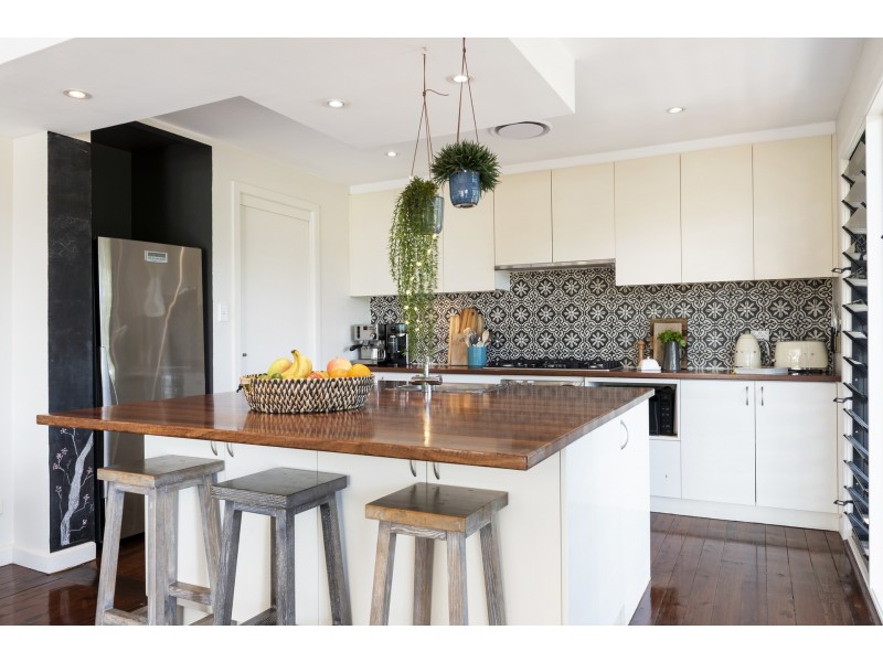 65 Dolphin Crescent, Avalon Beach NSW 2107