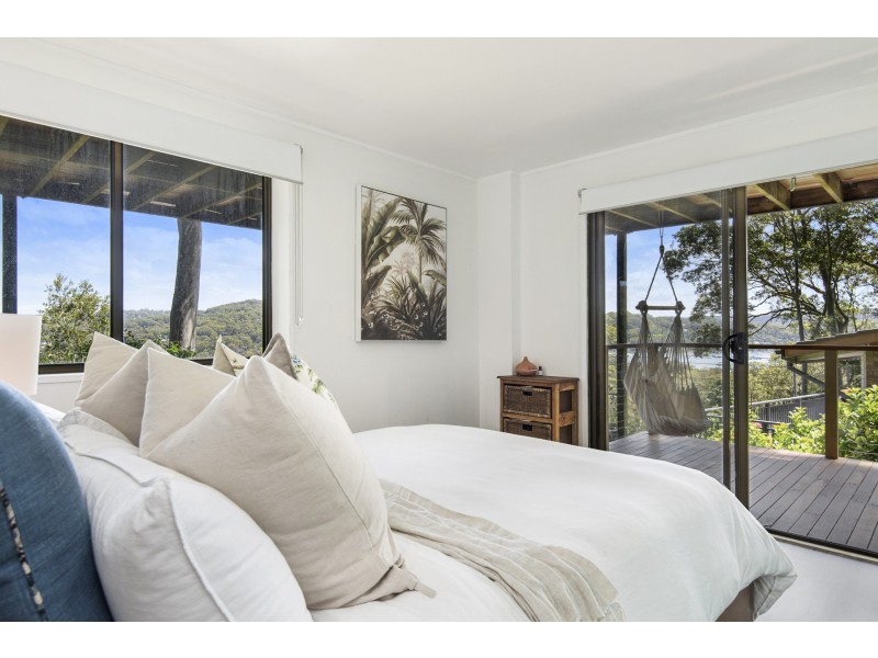 65 Dolphin Crescent, Avalon Beach NSW 2107