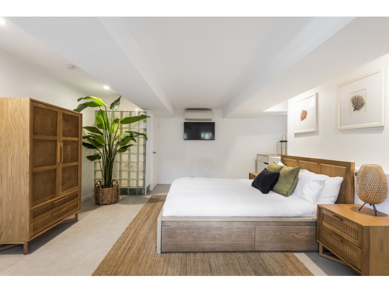 131 Avalon Parade, Avalon Beach NSW 2107
