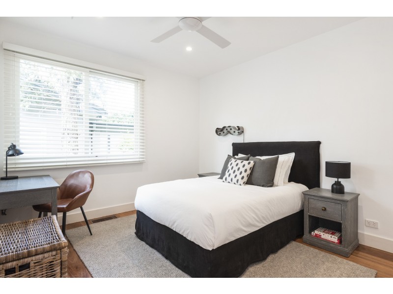 131 Avalon Parade, Avalon Beach NSW 2107