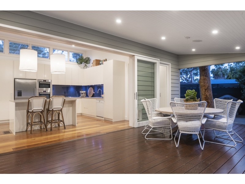 131 Avalon Parade, Avalon Beach NSW 2107