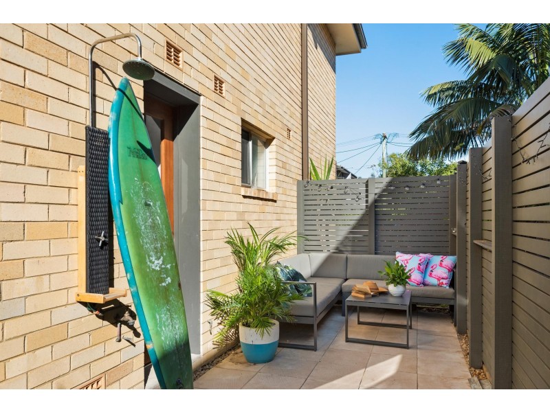1/32 Seabeach Avenue, Mona Vale NSW 2103