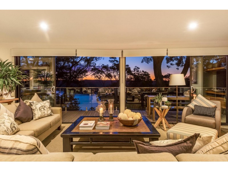 14 Capri Close, Avalon Beach NSW 2107