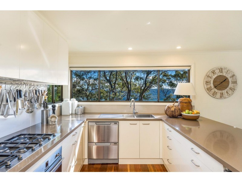 14 Capri Close, Avalon Beach NSW 2107