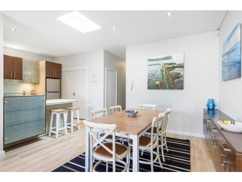 25/21-23 Old Barrenjoey Road, Avalon Beach NSW 2107