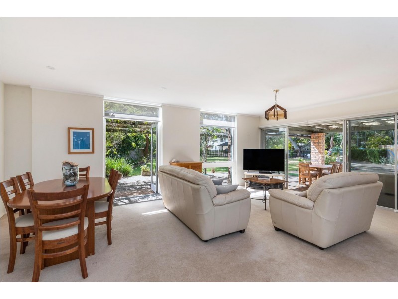 35 John Street, Avalon Beach NSW 2107