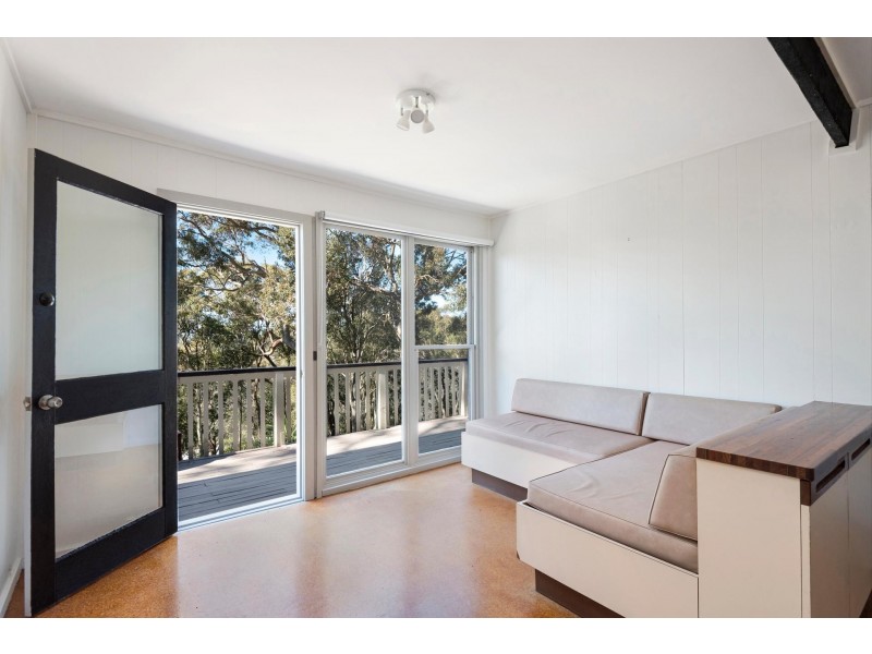 Upper 35 Queens Avenue, Avalon Beach NSW 2107