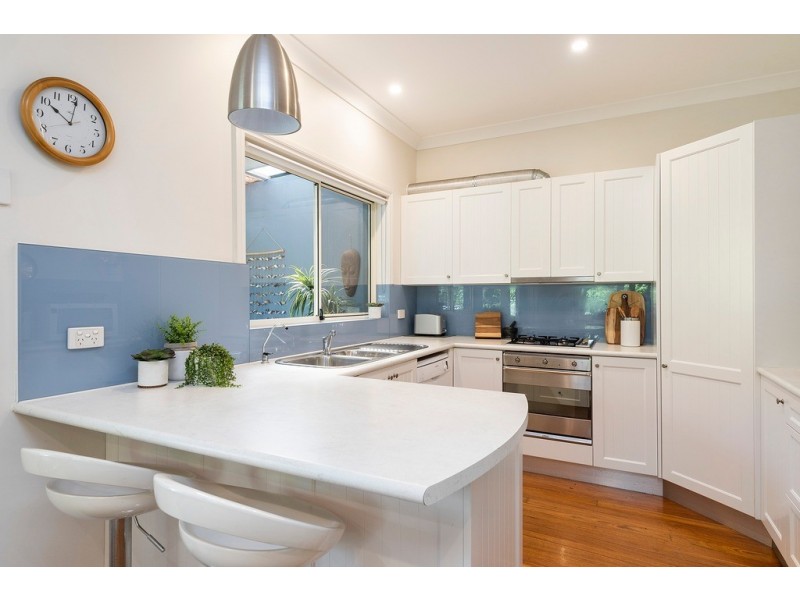 4D Dress Circle Road, Avalon Beach NSW 2107