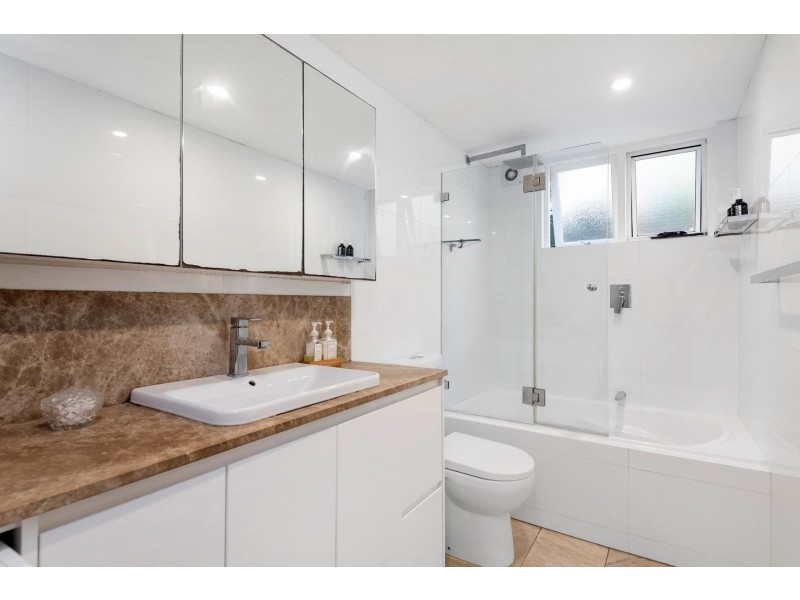 3/4 Sanctuary Avenue, Avalon Beach NSW 2107