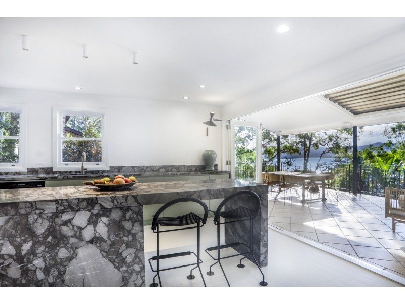 76 Hilltop Road, Avalon Beach NSW 2107