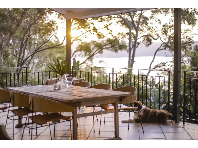 76 Hilltop Road, Avalon Beach NSW 2107