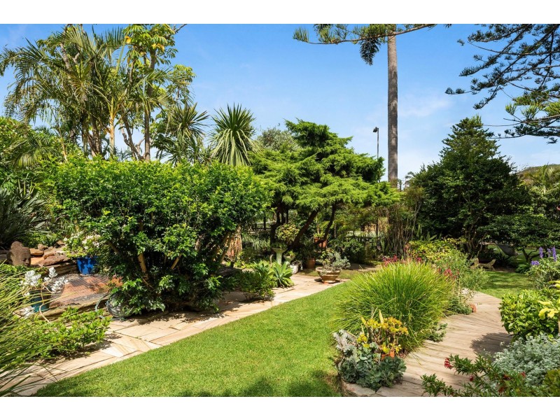 11-13 Harley Road, Avalon Beach NSW 2107