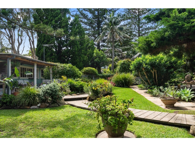 11-13 Harley Road, Avalon Beach NSW 2107