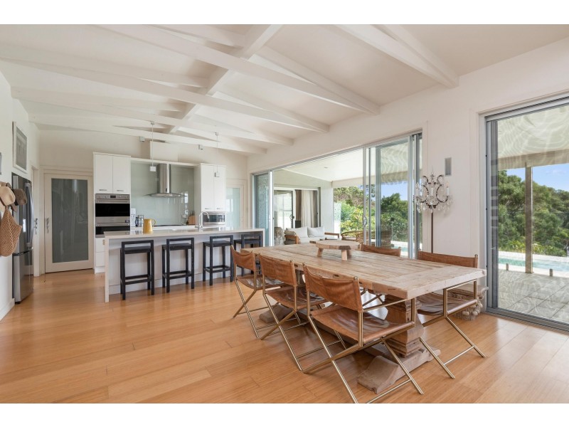 44 The Circle, Bilgola Plateau NSW 2107