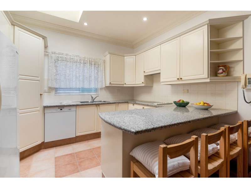 568 Barrenjoey Road, Avalon Beach NSW 2107
