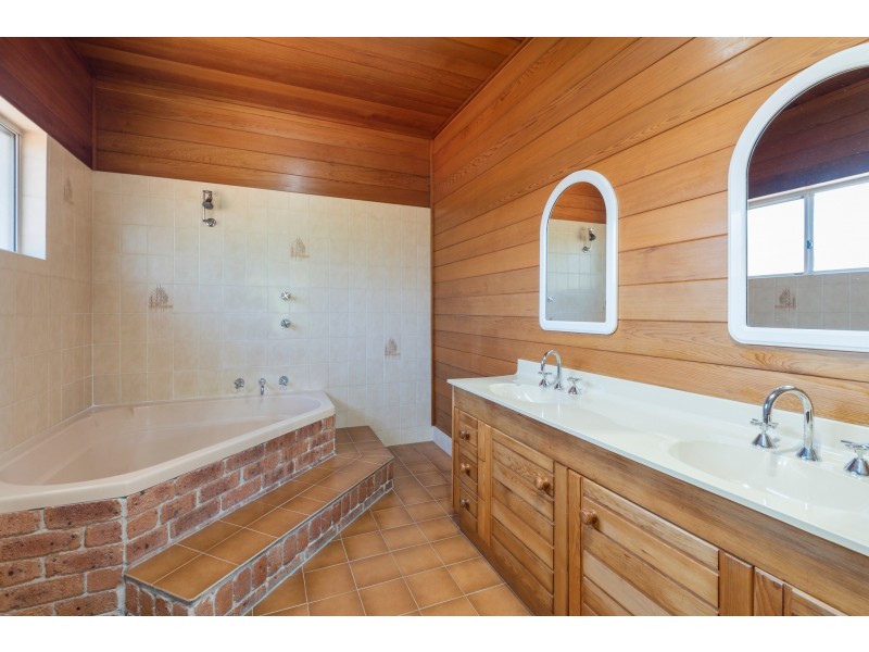 568 Barrenjoey Road, Avalon Beach NSW 2107