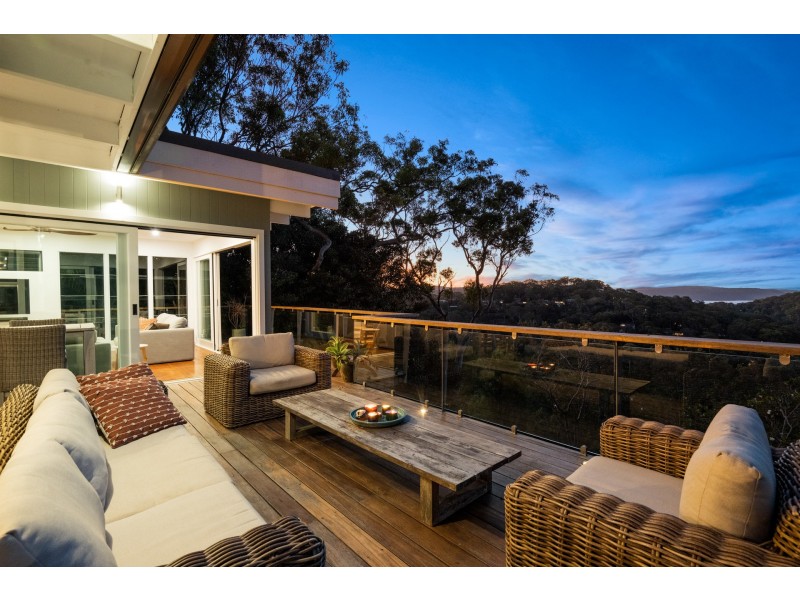 16 The Circle, Bilgola Plateau NSW 2107