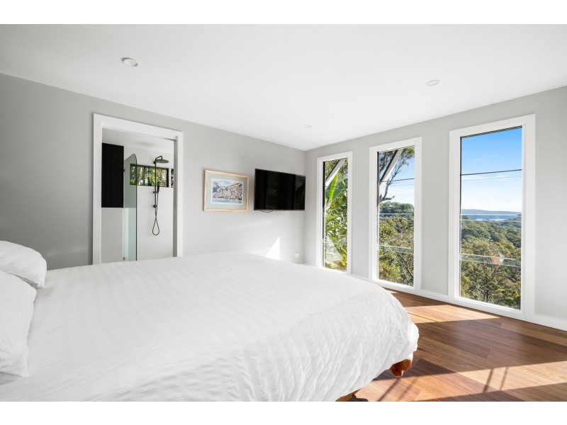 16 The Circle, Bilgola Plateau NSW 2107
