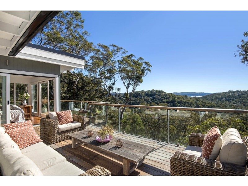 16 The Circle, Bilgola Plateau NSW 2107