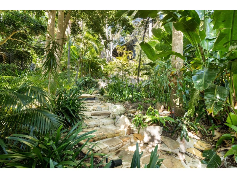 16 The Circle, Bilgola Plateau NSW 2107