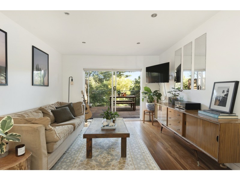 2/4 Sanctuary Avenue, Avalon Beach NSW 2107