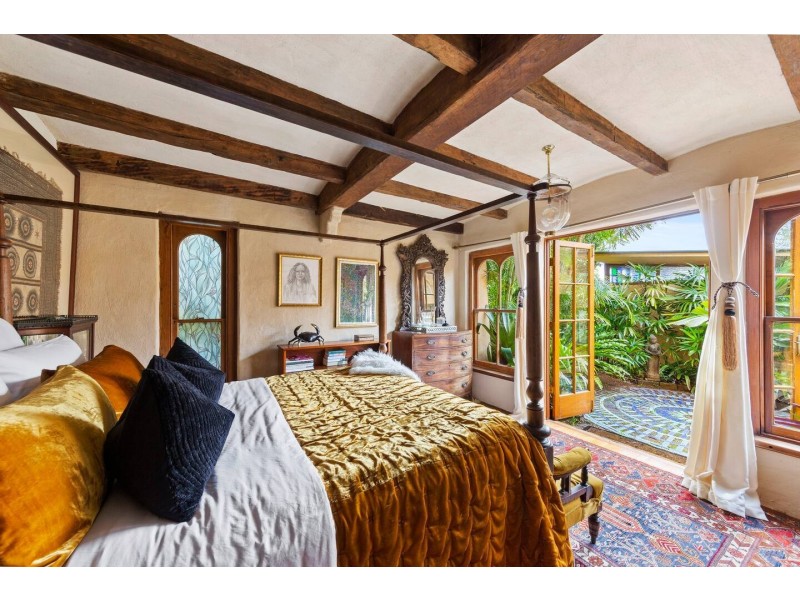 34 The Circle, Bilgola Plateau NSW 2107