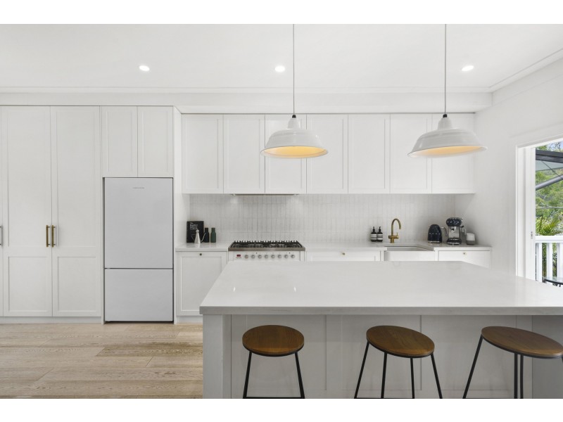 49 Kevin Avenue, Avalon Beach NSW 2107