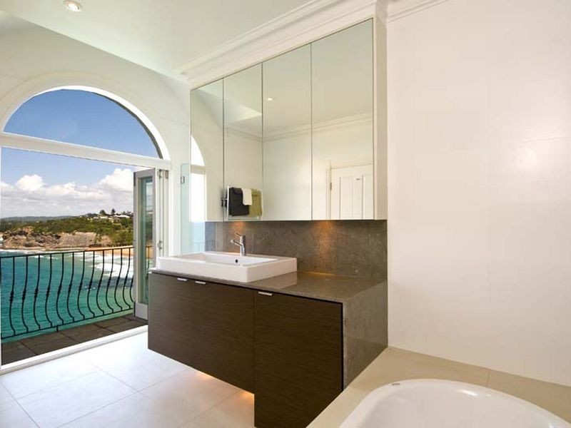 70 The Serpentine, Bilgola NSW 2107