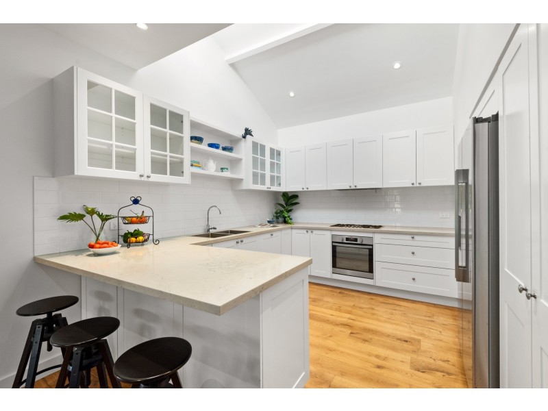 145 Avalon Parade, Avalon Beach NSW 2107