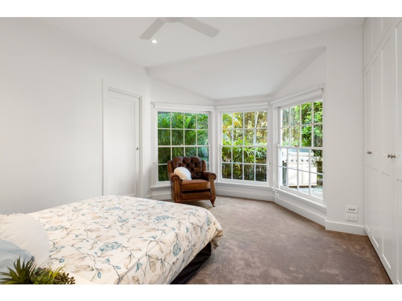 145 Avalon Parade, Avalon Beach NSW 2107