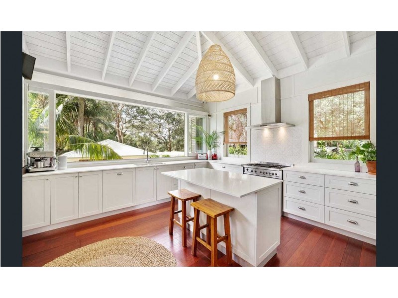 2 Coolawin Road, Avalon Beach NSW 2107