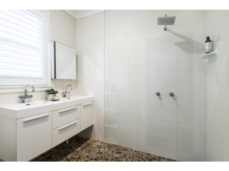 5 Palm Road, Newport NSW 2106