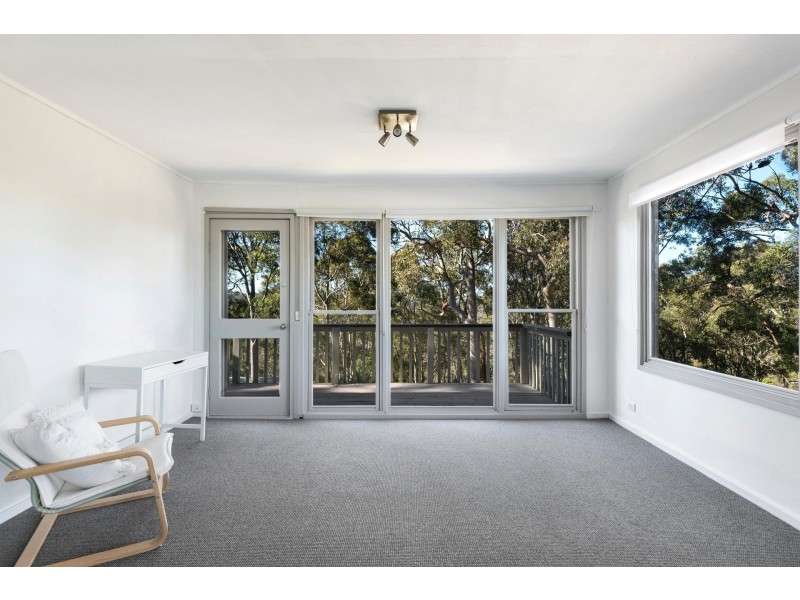 Upper 35 Queens Avenue, Avalon Beach NSW 2107