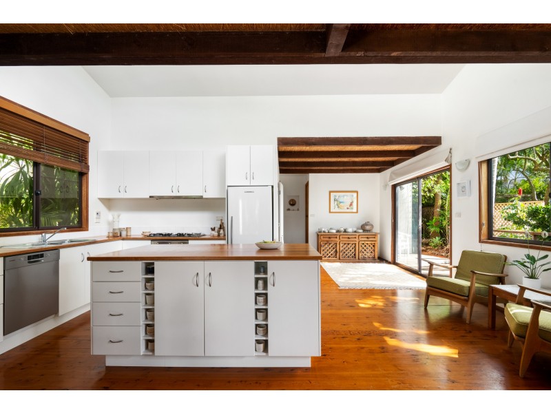 2 Edwin Avenue, Avalon Beach NSW 2107